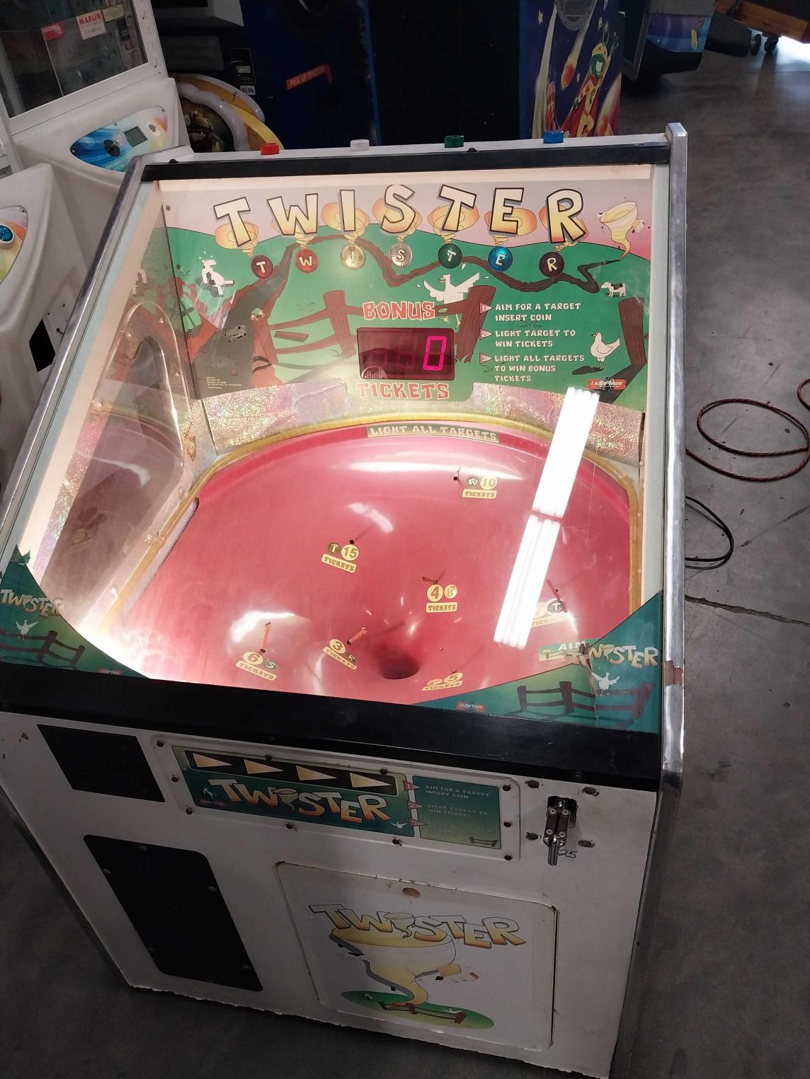 Twister_Used Twister_Used